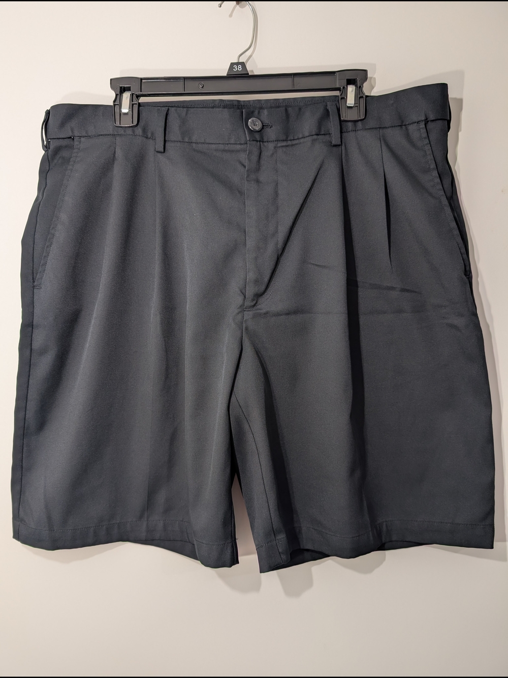 Savane Men's Pleated Shorts in Black
